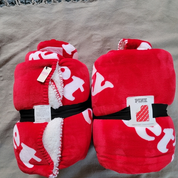 Victoria's Secret "Let's Get Cozy" Blanket - Picture 2 of 2